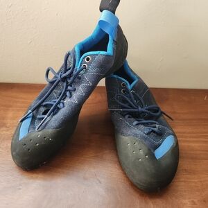 Climb X Men's Blue Climbing Shoes Lace Up 6.5